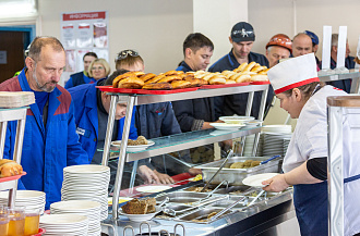 На «КАМАЗе» модернизируют систему горячего питания
