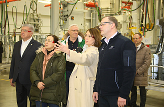 Правительственная делегация РФ посетила «КАМАЗ»