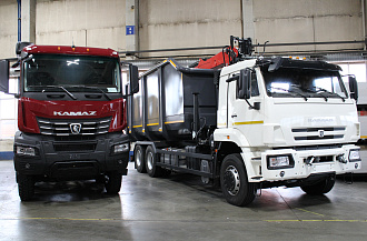 «КАМАЗ» презентовал новейшую автотехнику столичному оператору по обращению с ТКО