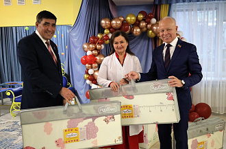 Камазовские руководители посетили Набережночелнинский дом ребёнка