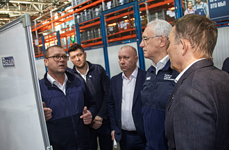 Сергей Когогин оценил проекты по повышению производительности на заводе мостов