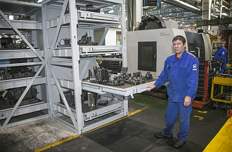 На автомобильном заводе внедрили новые стеллажи для хранения приспособлений