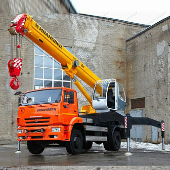 Автомобильный кран КС-55744 (25 т.) на базе шасси КАМАЗ 53605-48