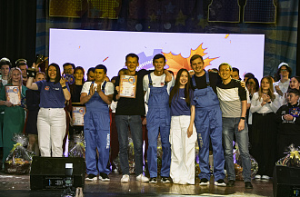 Команда «НЕФАЗа» получила Гран-при осеннего фестиваля КВН