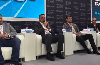 Руководители «КАМАЗа» приняли участие в панельной сессии в рамках выставки коммерческого транспорта и технологий COMvex 2026