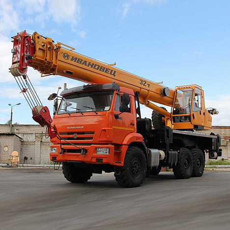 Автомобильный кран КС-55717К-3 Air (32 т.) на базе шасси КАМАЗ 43118-50