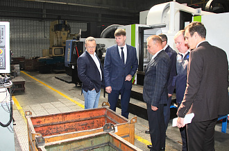 «КАМАЗ» посетил руководитель Челябинского кузнечно-прессового завода