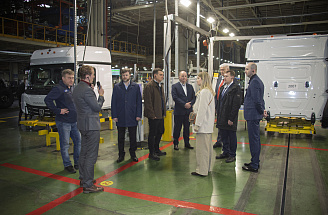 «КАМАЗ» посетила делегация АО «МЛЗ»