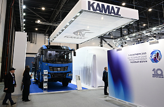 На ПМГФ-2025 презентованы усовершенствованные передвижные мастерские КАМАЗ-62501