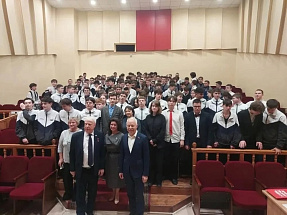 Герой Соцтруда Геннадий Баштанюк и профлидер «КАМАЗа» Ильдар Шамилов встретились со студентами НПК