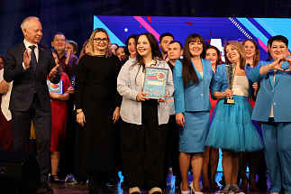 Команда автомобильного завода завоевала Гран-при первой фестивальной игры КВН ПАО «КАМАЗ»