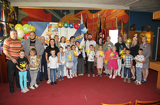 Детей сотрудников Группы ОАТ поздравили с первым учебным годом