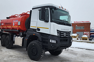 Линейку полноприводной спецтехники КАМАЗ К5 пополнили топливозаправщики